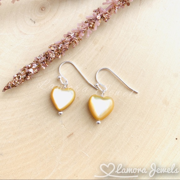 Mother Of Pearl Sterling Silver Heart Earrings - Picture 1 of 8